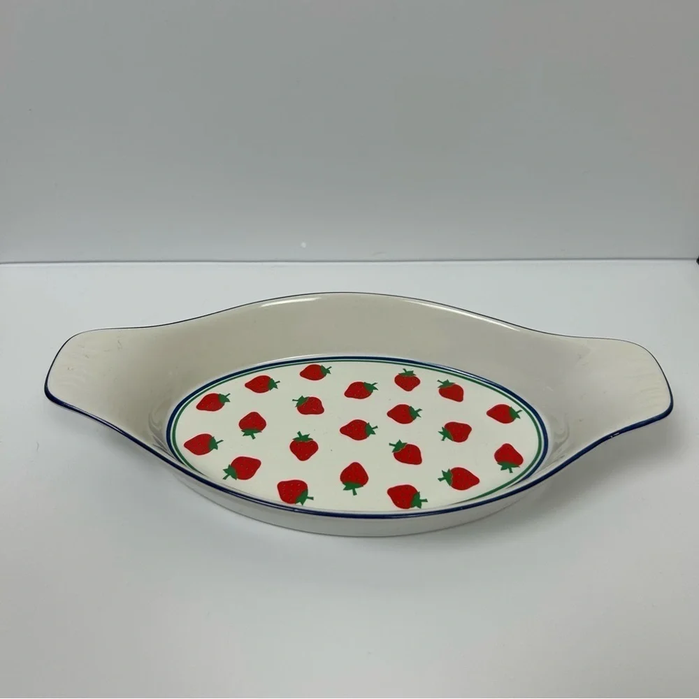 Vintage Oval Small strawberry casserole dish strawberry fields style